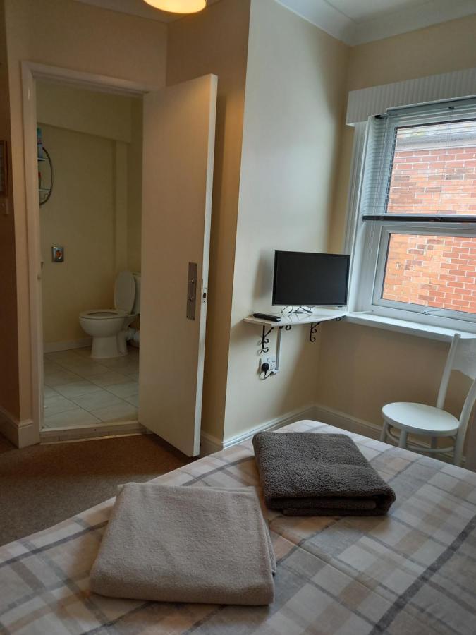 Crofton Guest House Weymouth Dış mekan fotoğraf